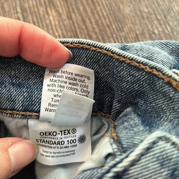 SO High Rise Boyfriend Midi Denim Jean Shorts Size 7/28 W - Picture 6 of 9